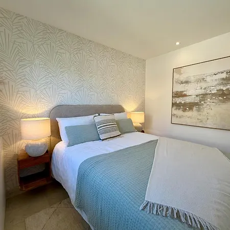 Cifuentes Horizon Sea View Penthouse With Gibraltar Views