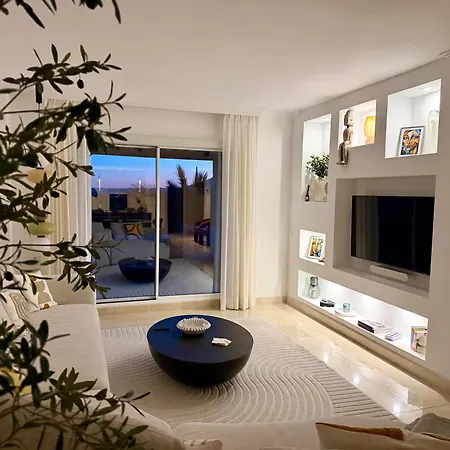 Cifuentes Horizon Sea View Penthouse With Gibraltar Views *